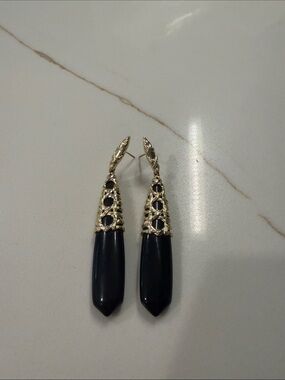 Kendra Scott earrings